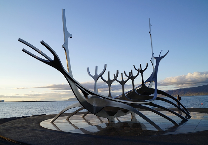 islandia reykiavik monumento