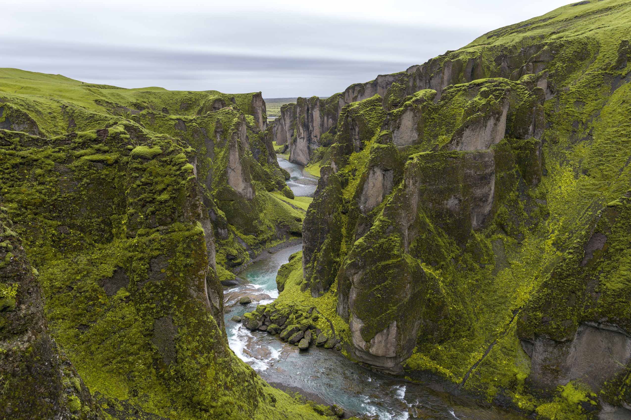 Fjaðrárgljúfur-islandia